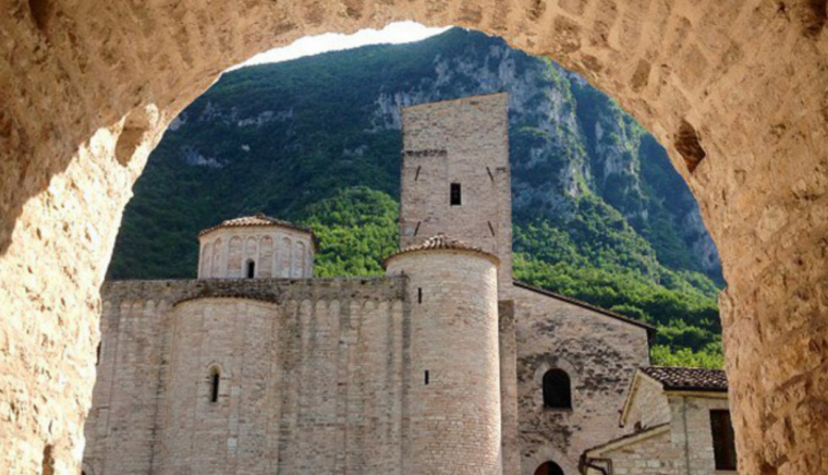 Abbazia di San Vittore alle Chiuse